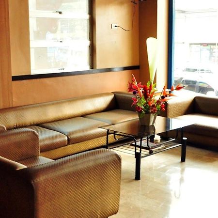 Gv Hotel - Talisay City Екстер'єр фото