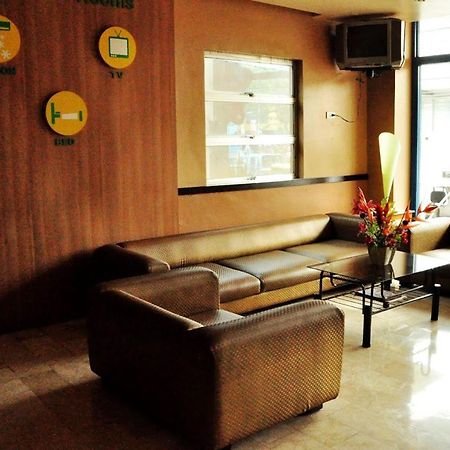 Gv Hotel - Talisay City Екстер'єр фото