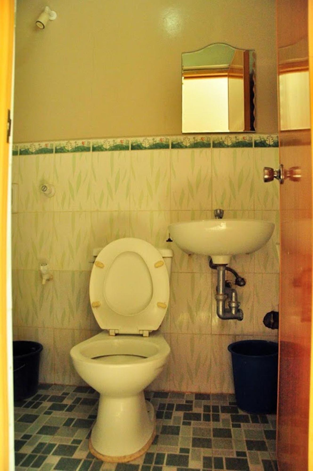 Gv Hotel - Talisay City Екстер'єр фото