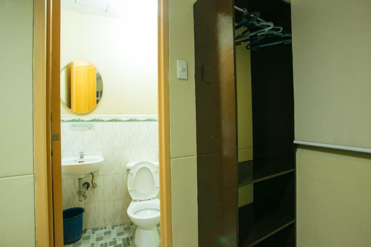Gv Hotel - Talisay City Екстер'єр фото