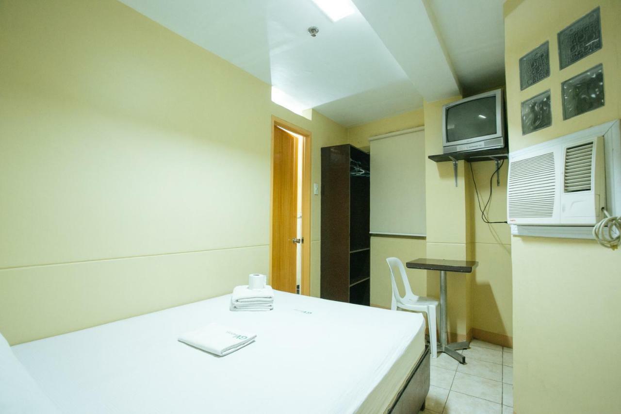 Gv Hotel - Talisay City Екстер'єр фото