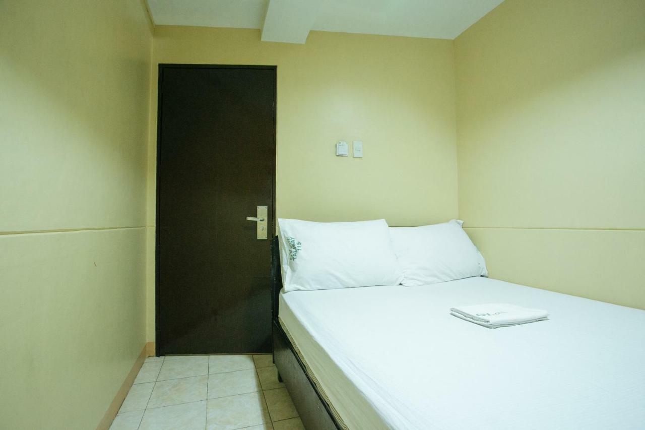 Gv Hotel - Talisay City Екстер'єр фото