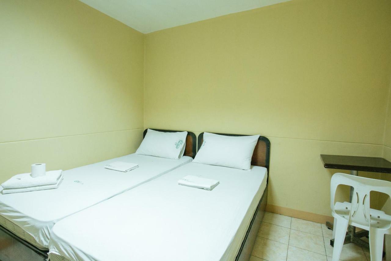 Gv Hotel - Talisay City Екстер'єр фото
