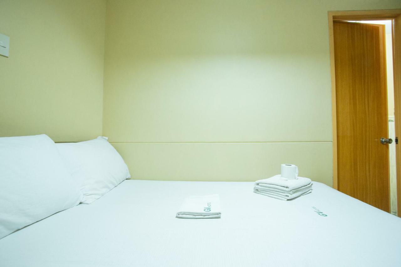 Gv Hotel - Talisay City Екстер'єр фото
